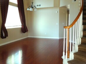 7115 Discovery Ln in Reno, NV - Building Photo - Building Photo