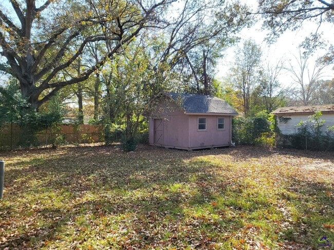 303 Sparta St in Warner Robins, GA - Building Photo - Building Photo
