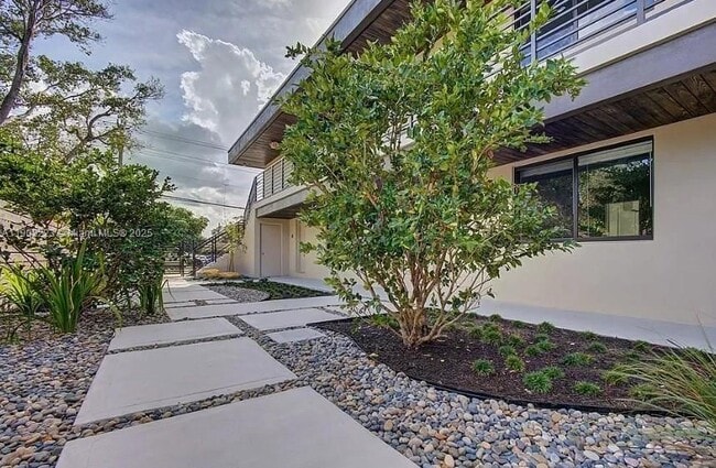 property at 1273 NE 38th St