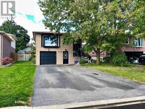 830 Merritt Dr in Milton, ON - Building Photo - Building Photo