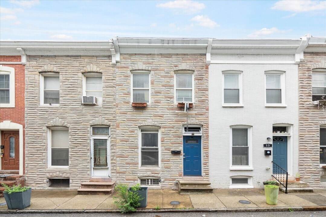 15 N Belnord Ave in Baltimore, MD - Building Photo