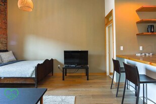 442-443 3 Ave in Fernie, BC - Building Photo