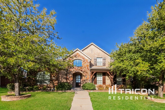 property at 7729 Glencrest Dr