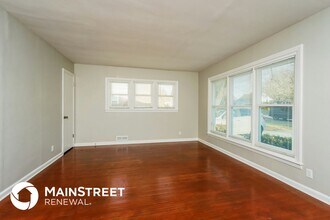 4203 Berkshire Ave in Louisville, KY - Foto de edificio - Building Photo