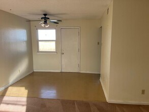 10013 County Rd 6900 in Lubbock, TX - Building Photo - Building Photo