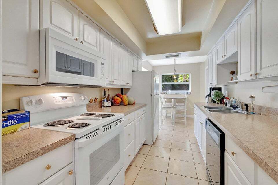 318 SE 7th Ave in Delray Beach, FL - Foto de edificio