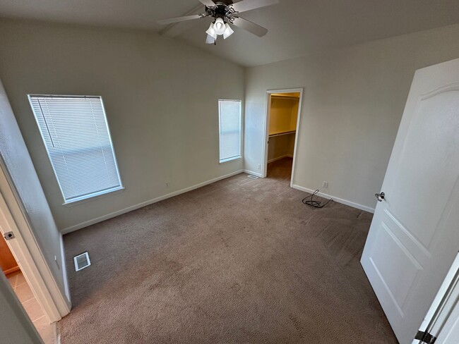 1900 Roberson Ln in Fallon, NV - Building Photo - Building Photo