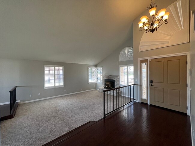 13455 Hidden Valley Rd in Victorville, CA - Building Photo - Building Photo