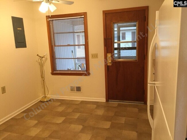 302 S Marble St in West Columbia, SC - Building Photo - Building Photo