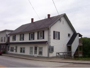 125 Main St in Richford, VT - Building Photo