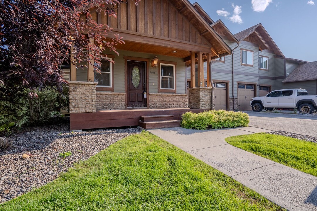 3178 Catkin Lane in Bozeman, MT - Foto de edificio