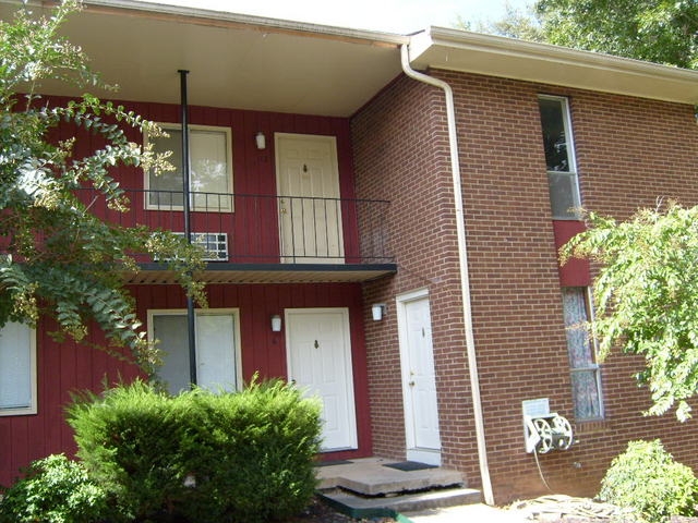 201 Avenue B in Knoxville, TN - Foto de edificio - Building Photo