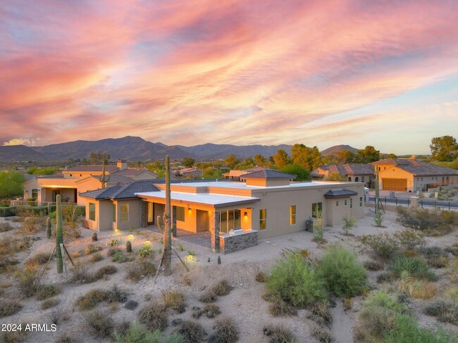 37178 N Winding Wash Trail, Unit E217 in Carefree, AZ - Building Photo - Building Photo