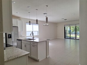 8214 Hanoverian Dr in Greenacres, FL - Building Photo - Building Photo
