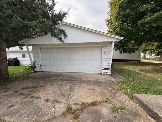 2529 4th St in Moline, IL - Building Photo - Building Photo