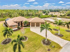 6142 Calusa Rdg Trl in Bokeelia, FL - Building Photo