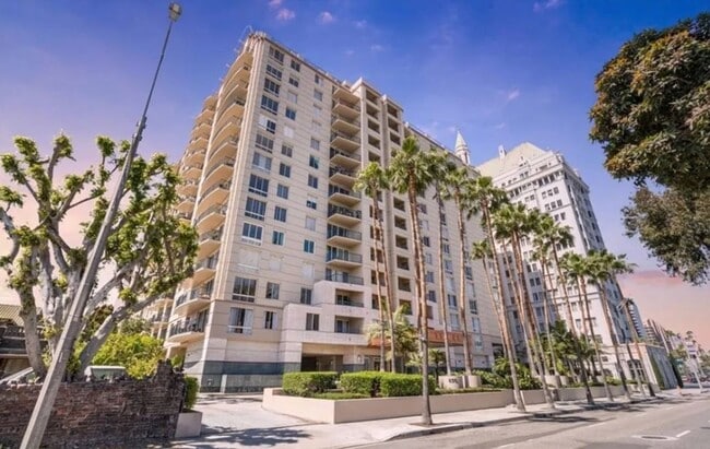 property at 850 E Ocean Blvd
