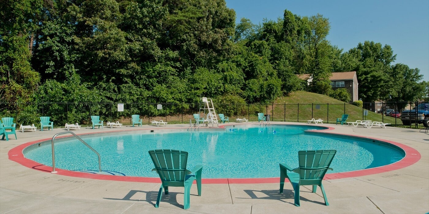 Park East Apartments in Baltimore, MD - Foto de edificio