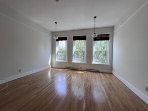 123 Water St in Exeter, NH - Building Photo - Building Photo