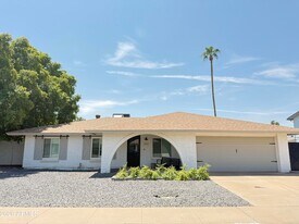 1363 W Los Lagos Vista in Mesa, AZ - Building Photo