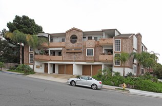 2133 Chatsworth Blvd Apartments