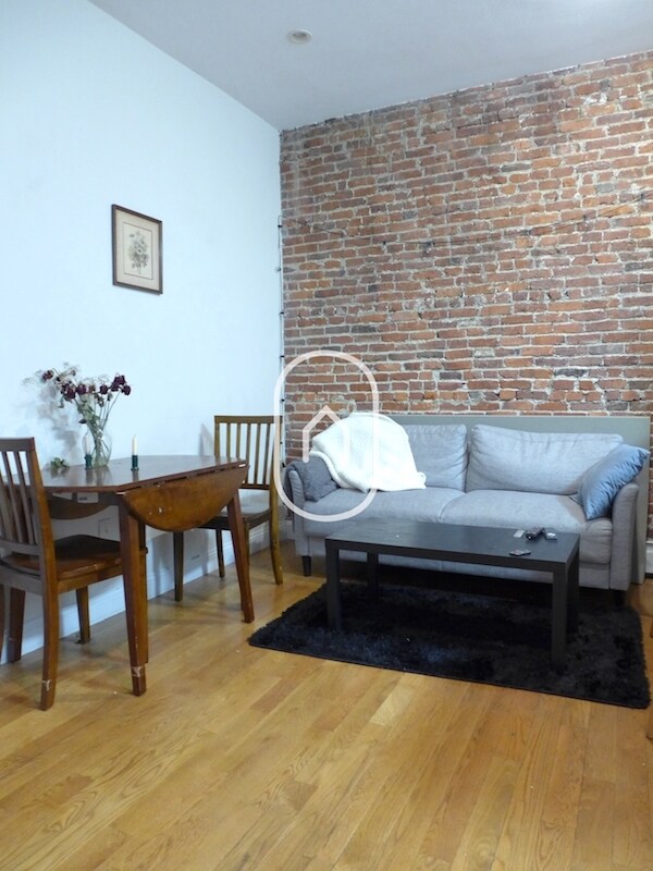 222 Northampton St in Boston, MA - Foto de edificio - Building Photo
