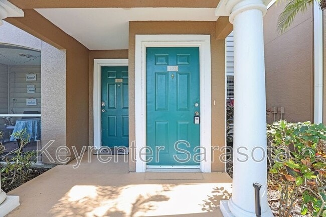 8809 Manor Loop in Lakewood Ranch, FL - Building Photo - Building Photo