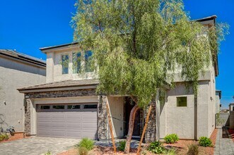 630 Great River Ave in Las Vegas, NV - Building Photo - Building Photo