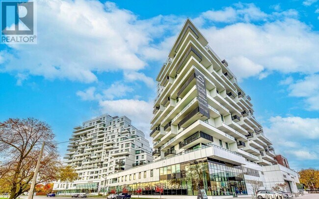 1050 Eastern Ave in Toronto, ON - Building Photo - Building Photo