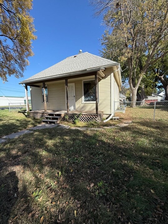 301 S Baltimore Ave in Hastings, NE - Building Photo
