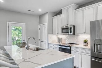 1009 Newell Towns Ln in Charlotte, NC - Building Photo - Building Photo