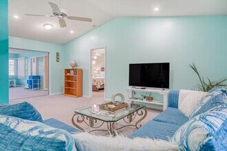285 Mark Twain Ln in Rotonda West, FL - Building Photo - Building Photo