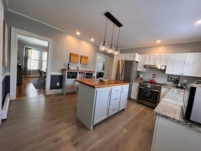 450 Preble St, Unit #2 in South Portland, ME - Building Photo - Building Photo