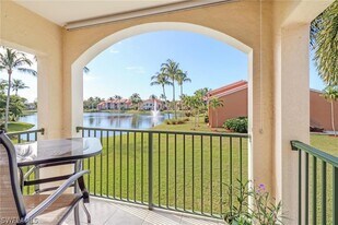 1265 Wildwood Lakes Blvd in Naples, FL - Building Photo
