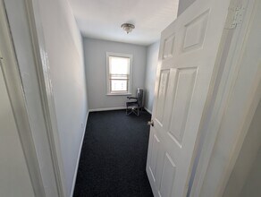 10648 Ruscoe St, Unit #2 in Jamaica, NY - Building Photo - Building Photo