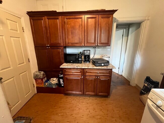 property at 17-19 Putnam Ave