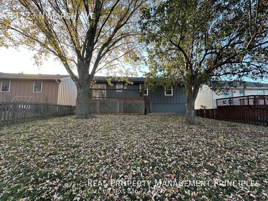11223 N Marsh Ave in Kansas City, MO - Building Photo