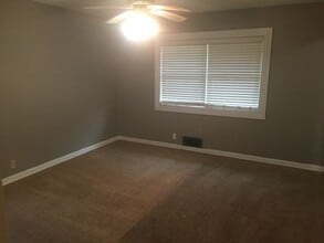 317 Eastside Pl in Lowell, AR - Building Photo - Building Photo