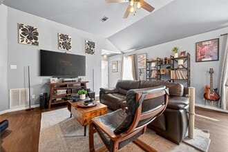 25420 Dogwood Ln in Splendora, TX - Building Photo - Building Photo