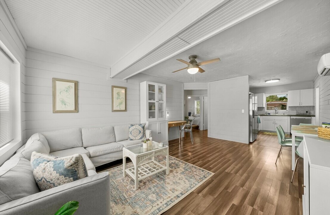 5608 Sunset Ave in Panama City Beach, FL - Building Photo