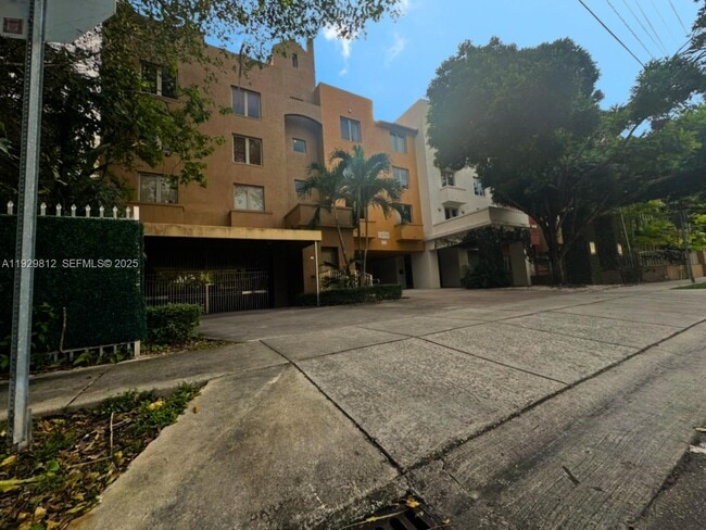 property at 2630 SW 28th St