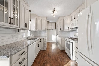 15350 Drexel Way in Apple Valley, MN - Building Photo - Building Photo