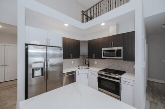 17 Cumbermeade Rd in Fort Lee, NJ - Building Photo - Building Photo
