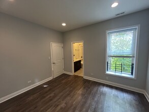 4512 S Calumet Ave in Chicago, IL - Building Photo - Building Photo