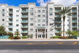 6001 SW 70th St, Unit 139 in South Miami, FL - Building Photo