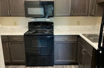 501 N Kibbe St in Erath, LA - Foto de edificio - Building Photo