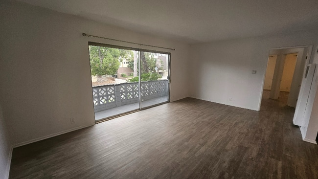 545 Hayworth Ave in Los Angeles, CA - Foto de edificio - Building Photo