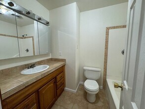 2614 Palomar Pl in Roswell, NM - Building Photo - Building Photo