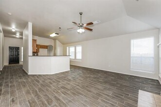 2926 Cowboy Dr in Dallas, TX - Building Photo - Building Photo