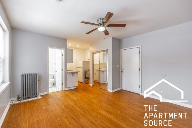 property at 4241 N Kenmore Ave